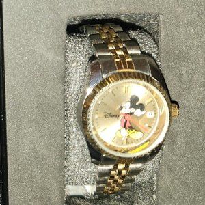 Disney womans minnie mouse watch